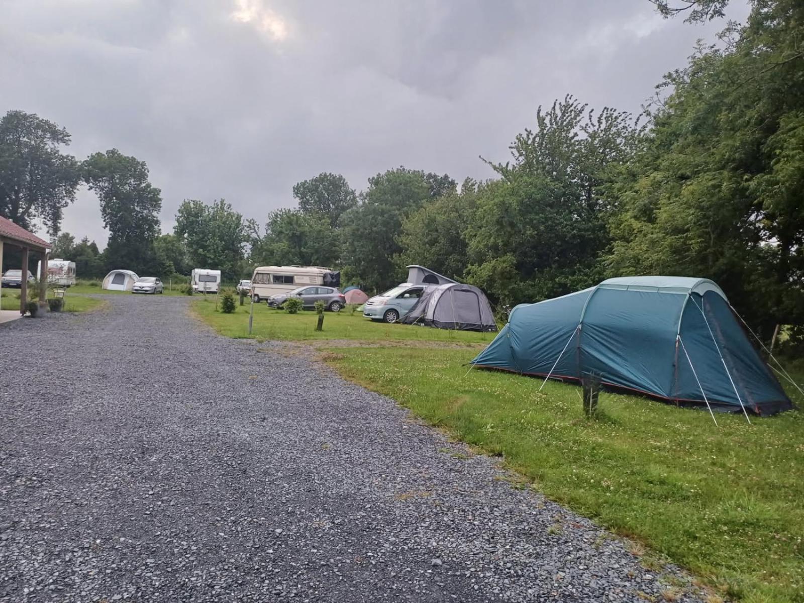 Camping Aire Natuelle D'Agy Exterior foto